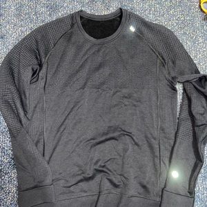 Lulu men’s black crew neck long sleeve